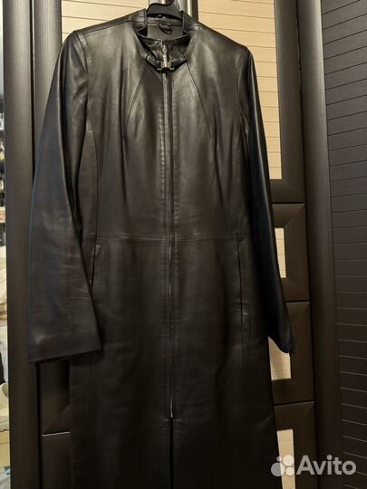 Кожаный плащ женский