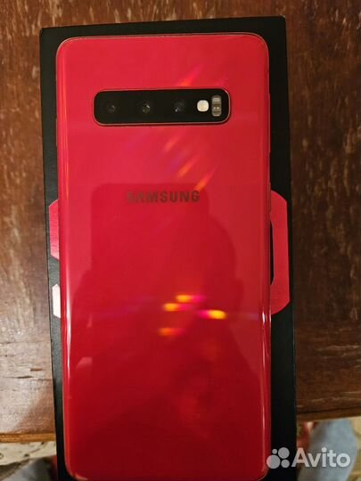 Samsung Galaxy S10, 8/128 ГБ