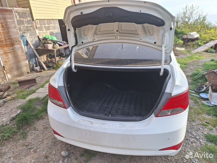 Hyundai Solaris 1.4 МТ, 2016, 268 873 км