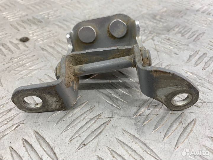 Б/У петля двери задний левый Toyota Camry ACV40