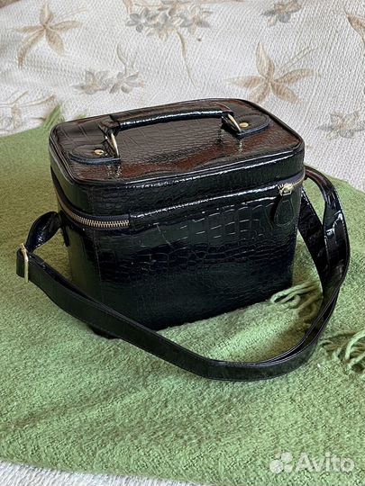 Чемодан для косметики