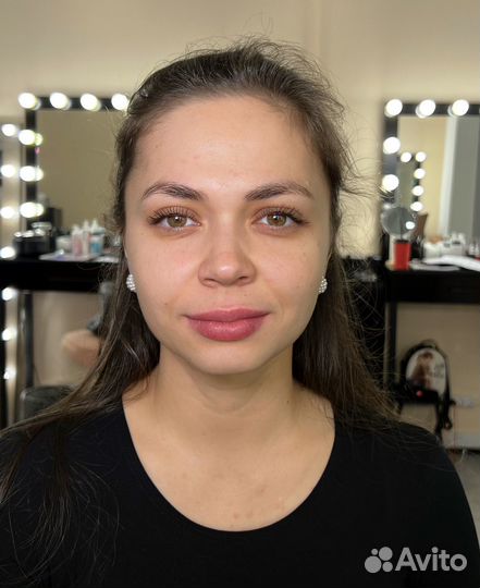 Коррекция и окрашивание бровей