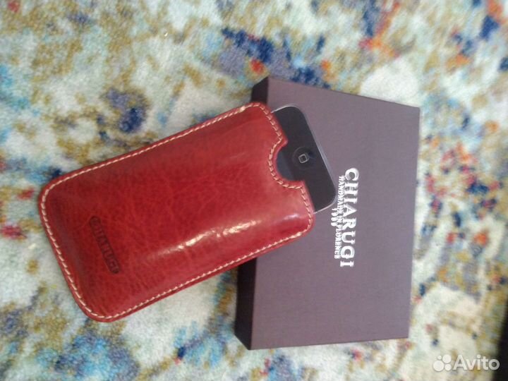 Кожаные чехлы для iPhone 4 и 4S ручной работы