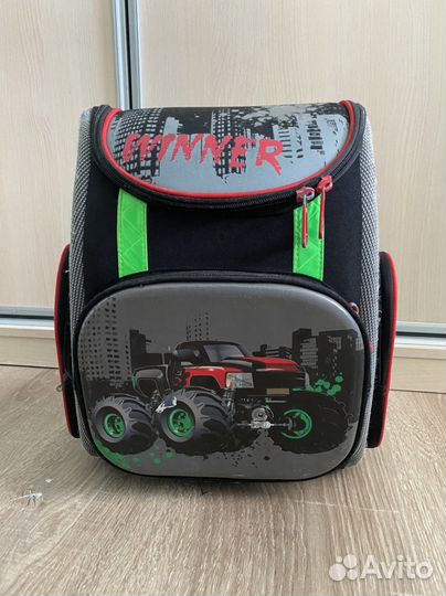 Рюкзак школьный для мальчиков б/у