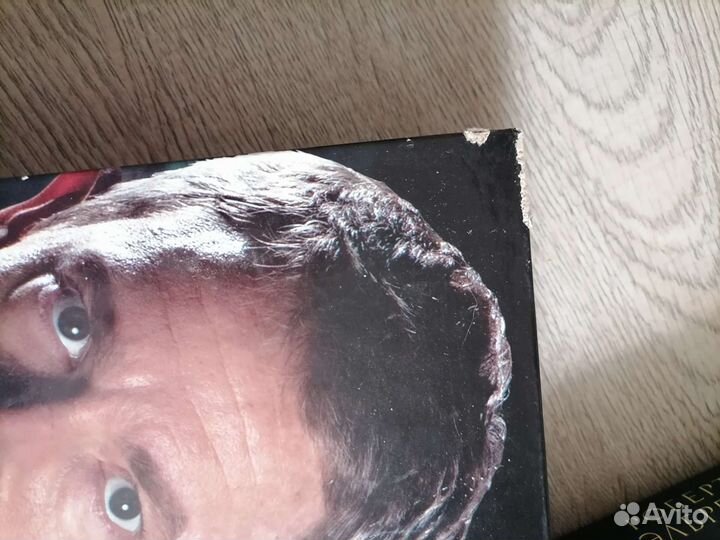 Книги в твёрдом переплёте