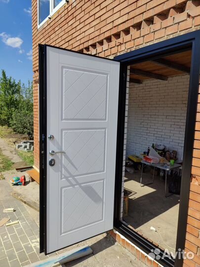 Дверь входная