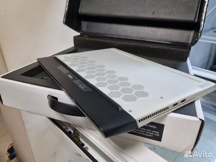 Alienware M15 i7-9750H, 16/512,RTX2060 6Gb, 144Hz