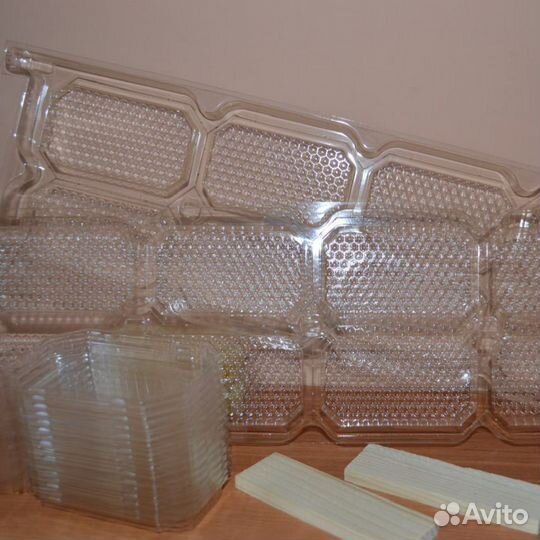 Пластиковые рамки для секционного сотового мёда