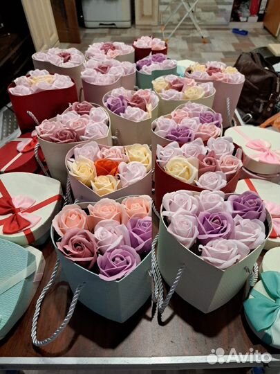 Подарок - набор из мыльных розочек в виде сердца