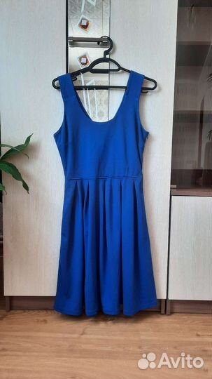 Платье Reserved (M)