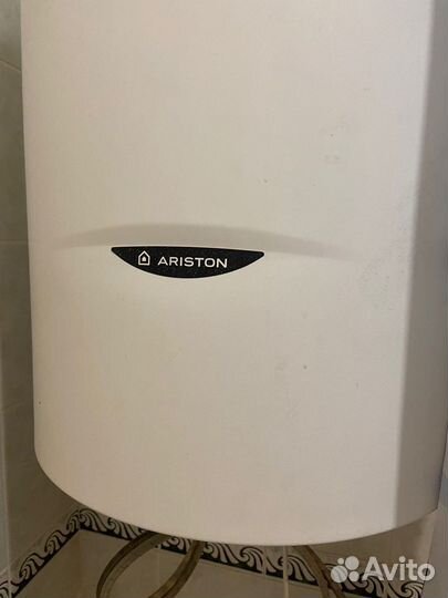 Водонагреватель Ariston