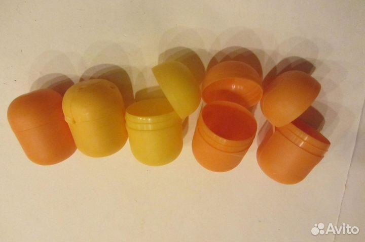 Бегемоты,Смурфики,мышки.Капсулы от киндер сюрпризо