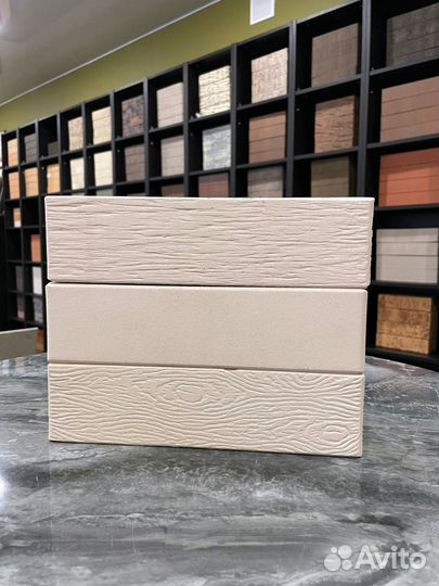 Облицовочный кирпич белый гладкий Железногорский