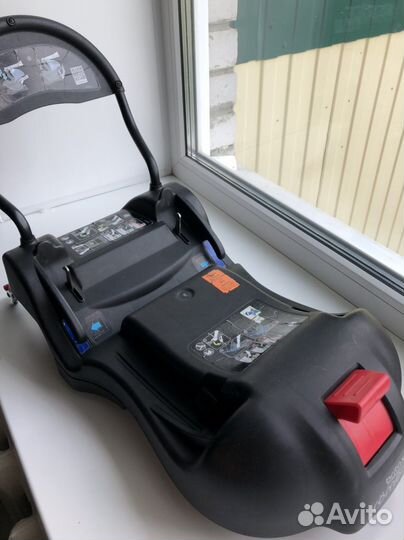 Автомобильное кресло britax romer