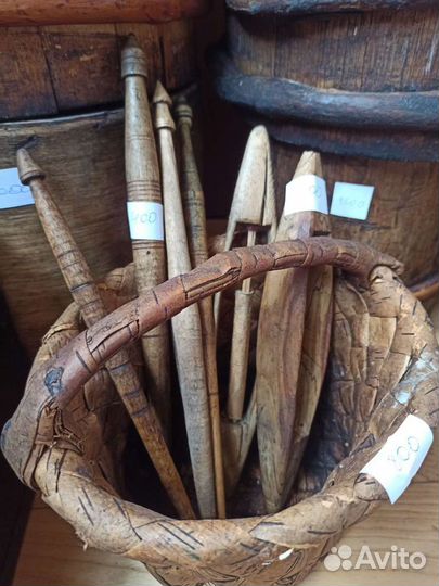 Старинные деревянные предметы быта Ведра