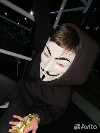 Маска Анонимуса