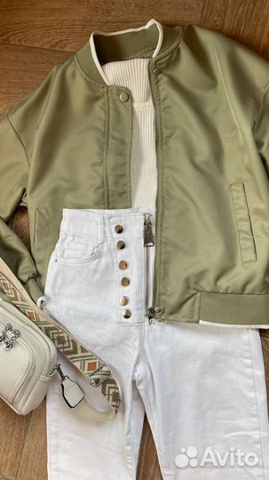 Джинсы белые