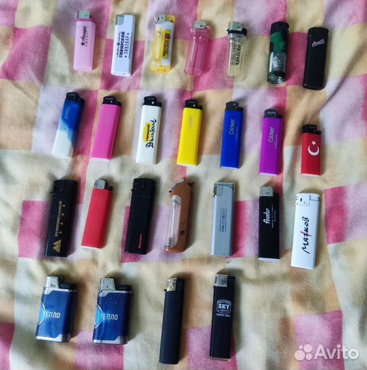 Зажигалки для коллекции, 25 шт (б/у)