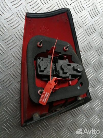 Фонарь наружный задний правый Audi A6 C5 2.4