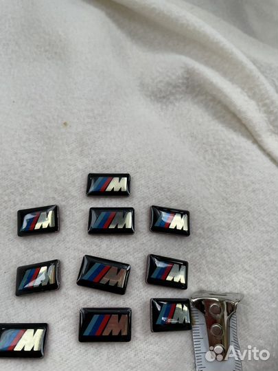 М наклейка на диски bmw