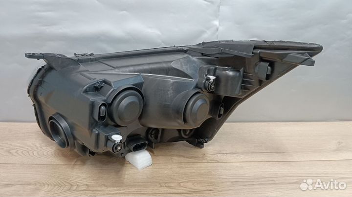 Фара правая Форд Транзит