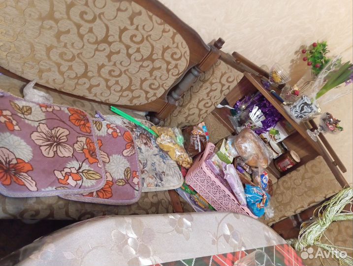 Кухонный диван угловой бу,самовывоз