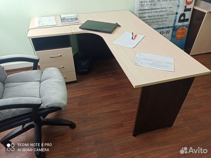 Стол для офиса