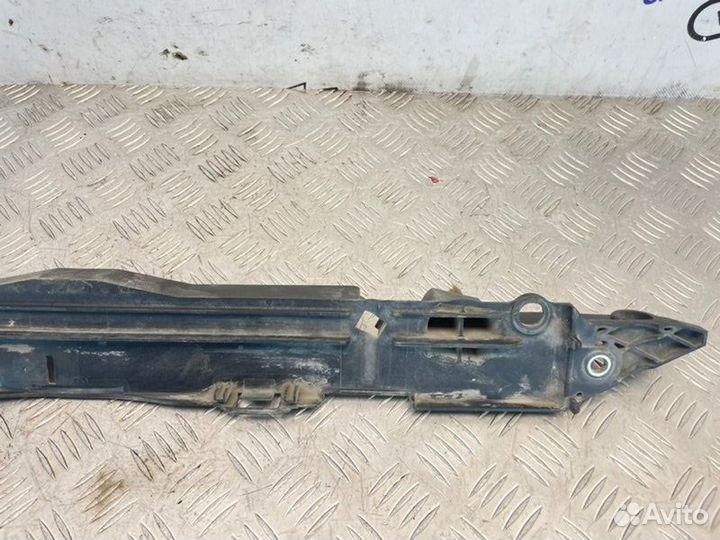 Кронштейн радиатора Toyota Corolla ZRE151L 1zrfe