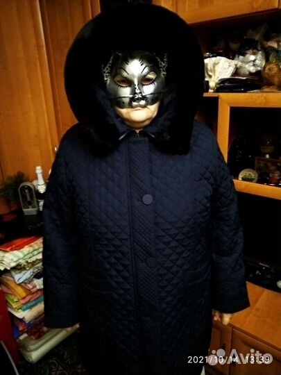 Куртка зимняя с капюшоном