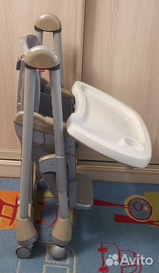 Стульчик для кормления малыша