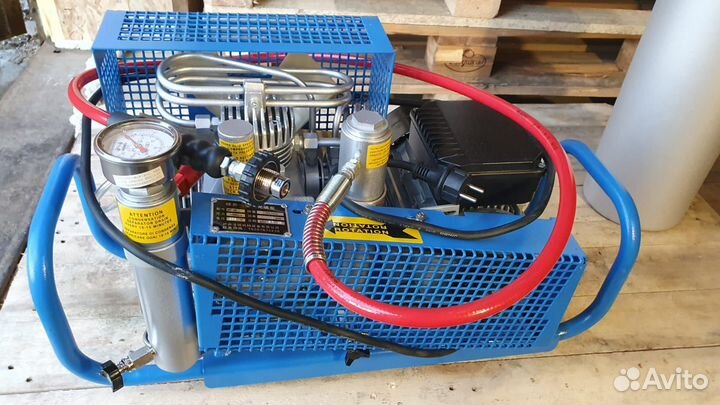 Компрессора ColtriSub MCH6 и баллоны для дайвинга