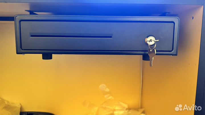 Ящик для денег