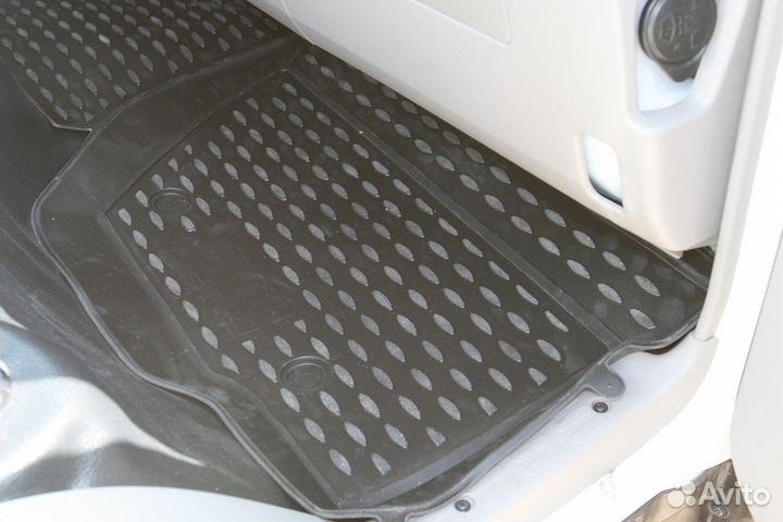 Коврики в салон Hino 300 2010