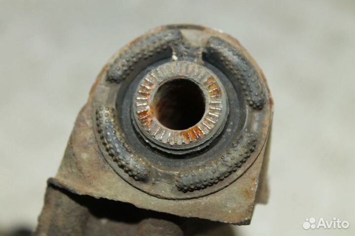 Ступица кулак задний левый Toyota Celica 230 231