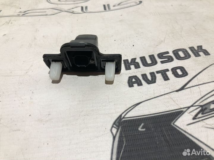 Камера заднего вида Lexus Nx