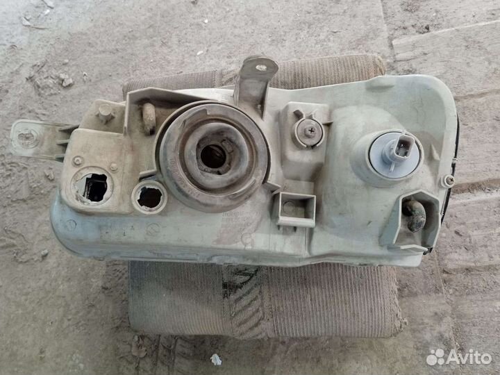 Фара хундай акцент правая оригинал 1 т