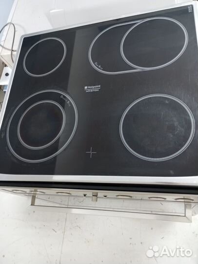 Hotpoint-Ariston Дух шкаф.Варочная поверхность