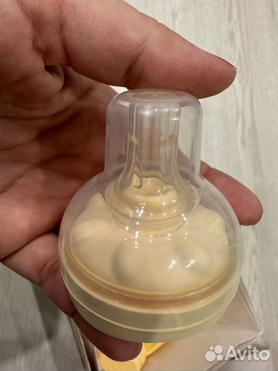 Молокоотсос ручной medela calma соска