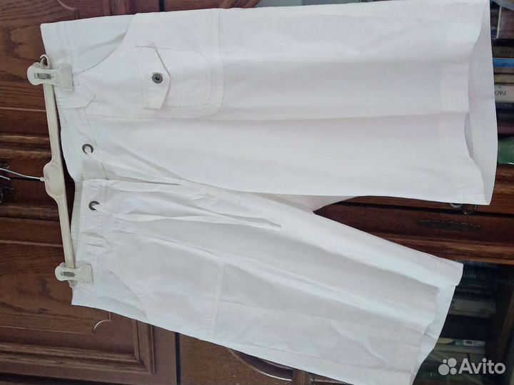 Шорты удлинённые, новые. Р. 52-54