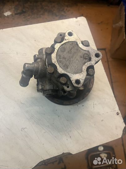 Наасос Гур saab 9-5