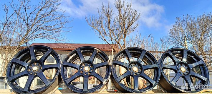 Work Emotion XT7 R18/4*114,3/ET35/42