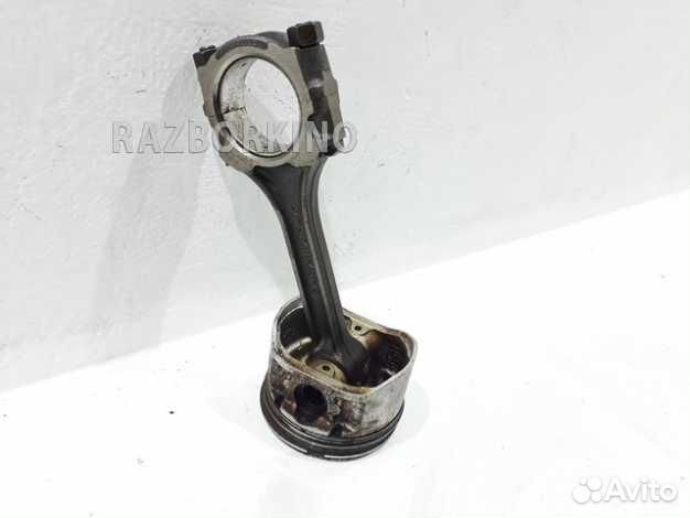 Поршень с шатуном Ниссан