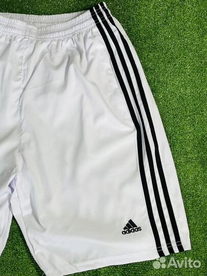 Шорты Adidas белые