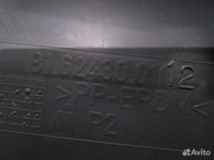 Накладка стойки лобового стекла правая MAN 8162430