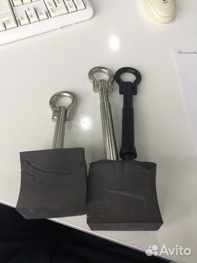 Буксировочный крюк в ассортименте