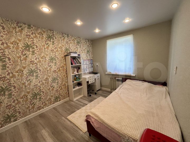 Дом 83 м² на участке 5 сот.