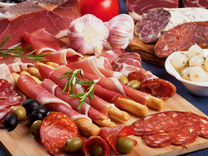 Итальянские испанские мясные деликатесы оптом