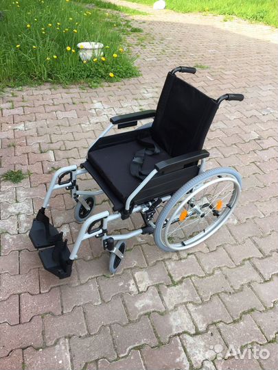 Кресло-коляска для инвалидов Ortonica Base 195