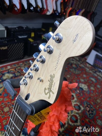 Электрогитара Squier Affinity Jazzmaster HH Белая