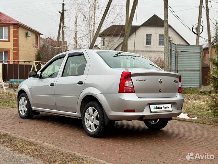 Renault Logan 1.6 AT, 2015, 140 600 км